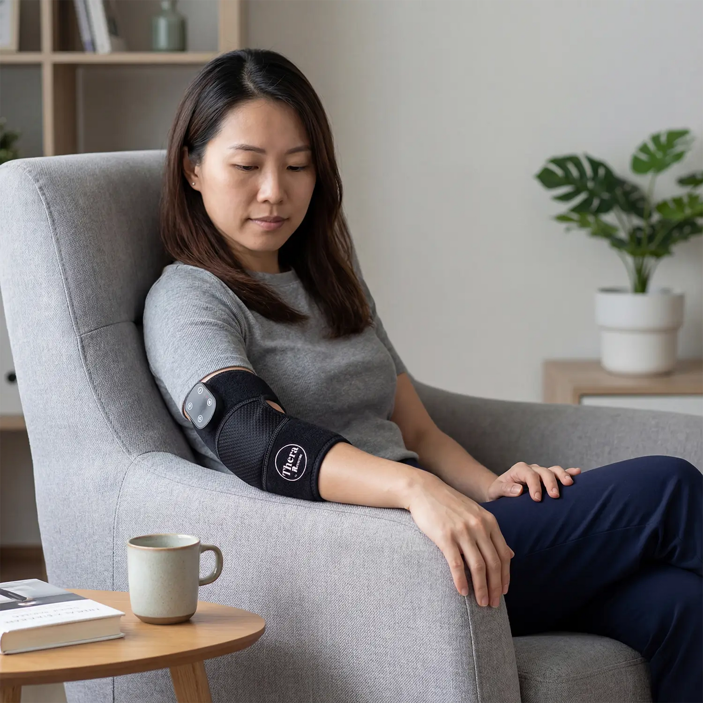 THERA™ Wearable Knee Relief for Stiff, Sore Knees
