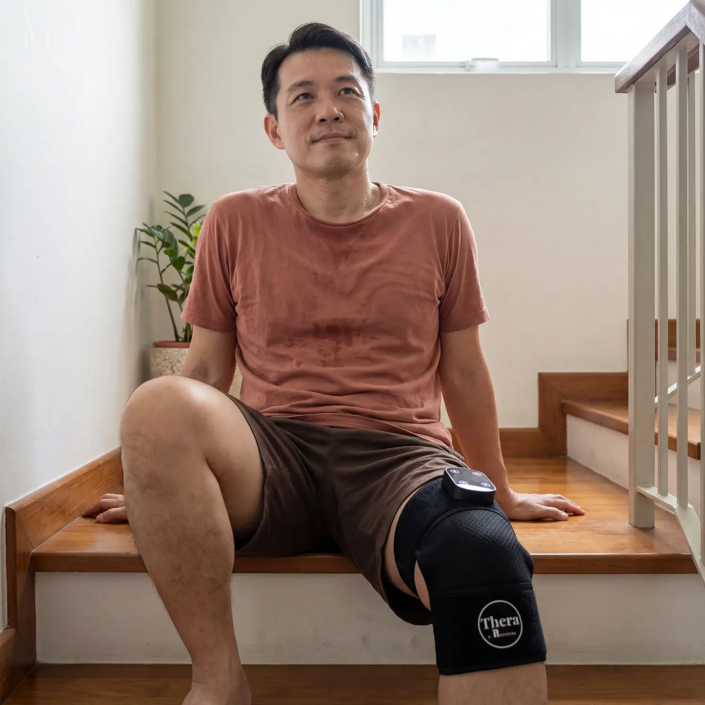 THERA™ Wearable Knee Relief for Stiff, Sore Knees